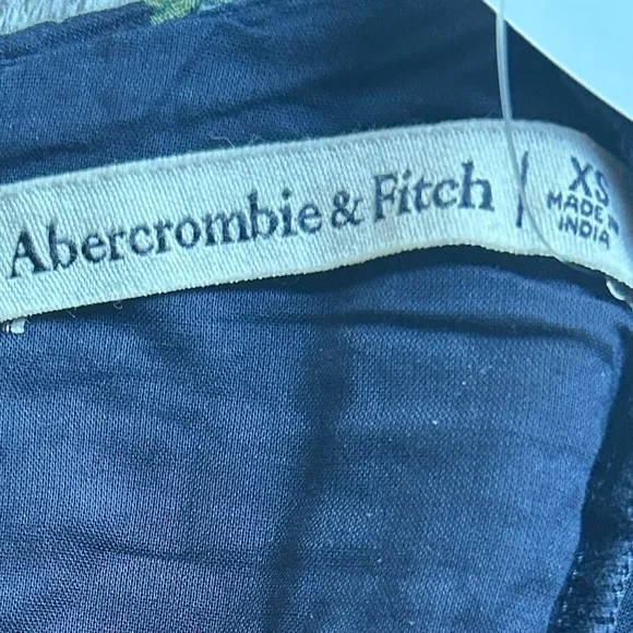 🫎A&F Emerson Drop-Waist Strawberry Mini Halter Dress XS NWT🍓 - Picture 7 of 12